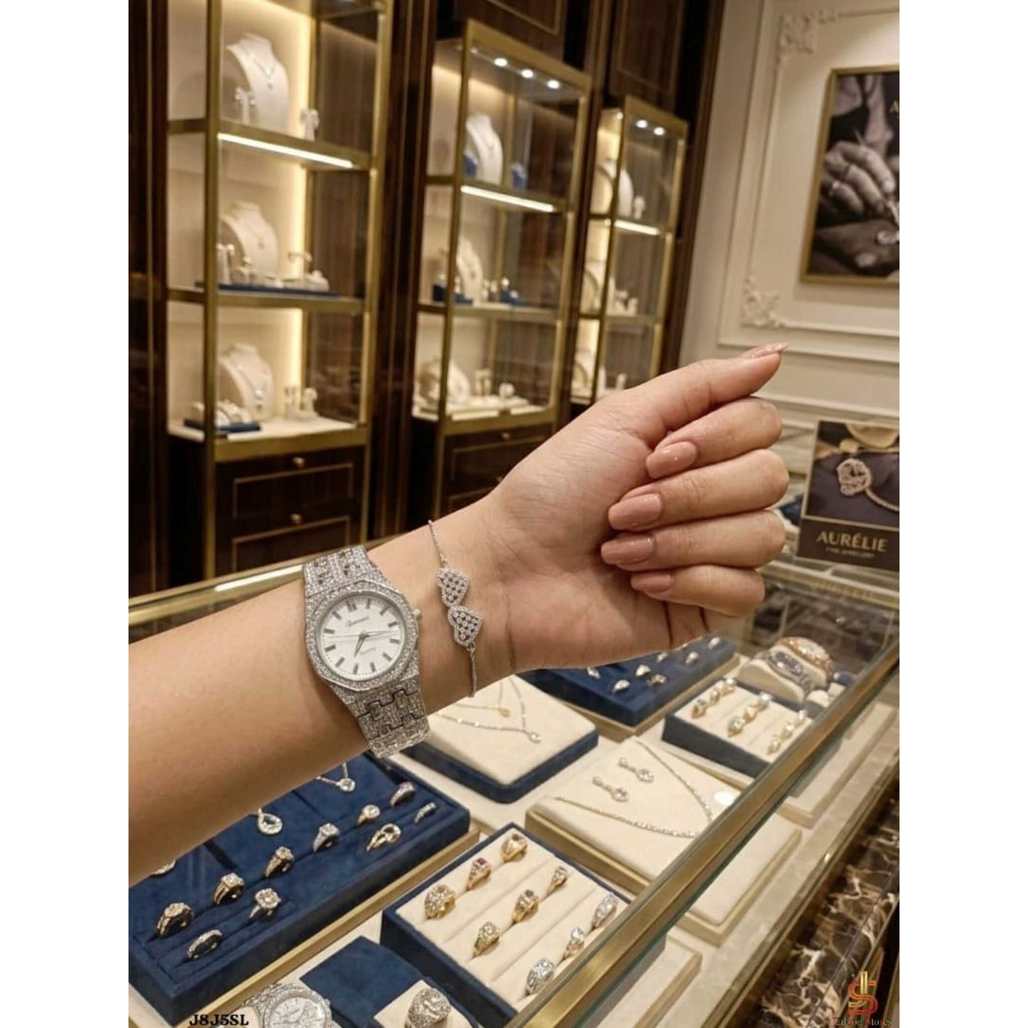 Elegant Diamond-Studded Silver Watch & Bracelet Combo – Perfect Gift Set 🎁