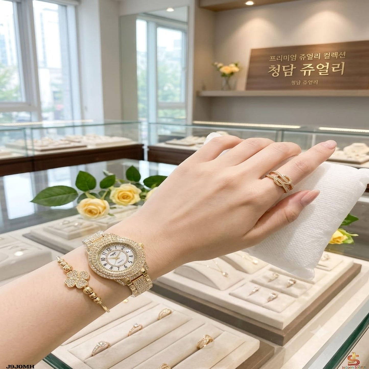 Golden Ladies Watch Set with Clover Bracelet & Ring – Zeenora