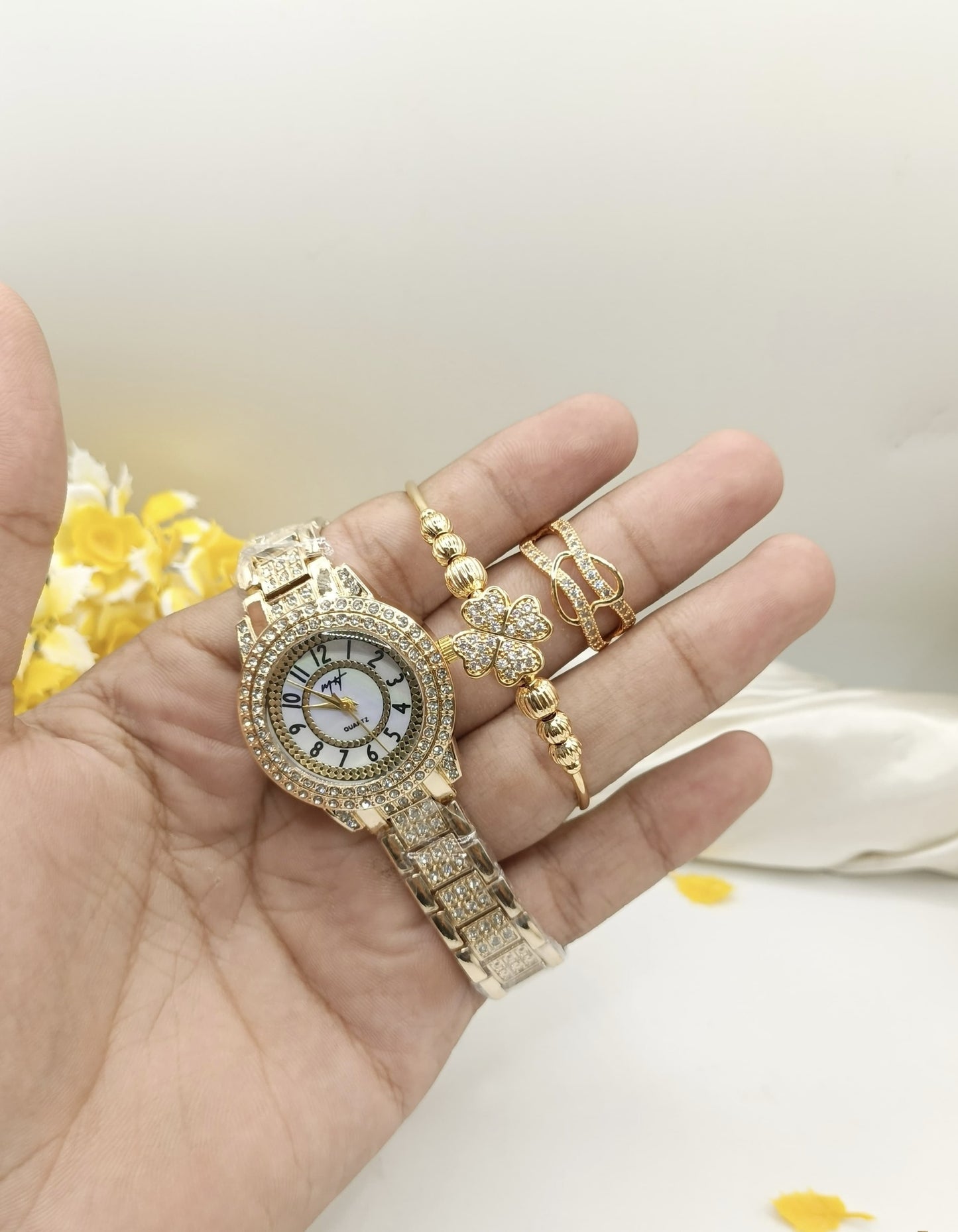 Golden Ladies Watch Set with Clover Bracelet & Ring – Zeenora