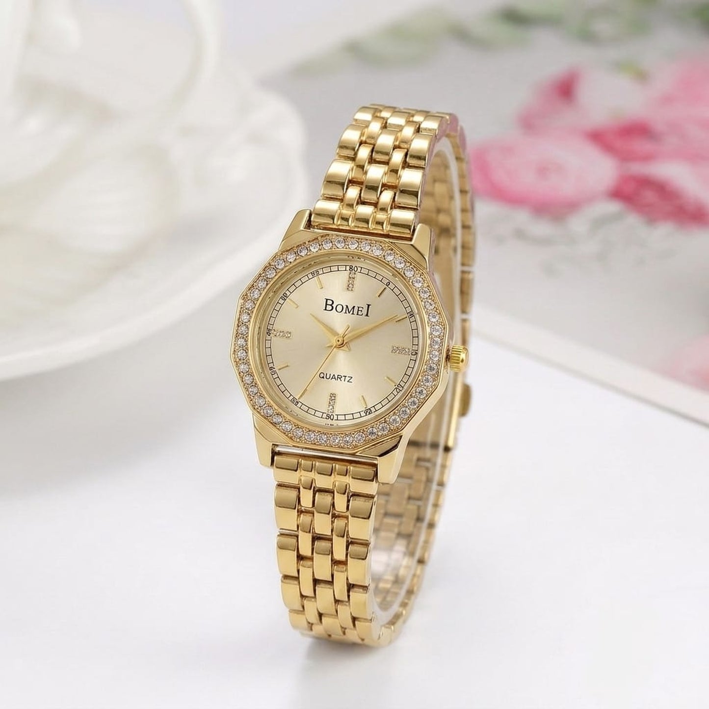 BomeI Luxury Golden Quartz Watch for Women – Elegant Rhinestone Bezel Ladies Wristwatch